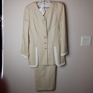 Escada tan with white trim vintage linen pantsuit, size 38/8
